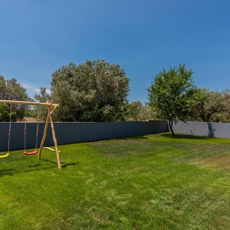 Villa Posidonia Near Pula With Sea View And Surrounded By Olive Trees Krnica Esterno foto