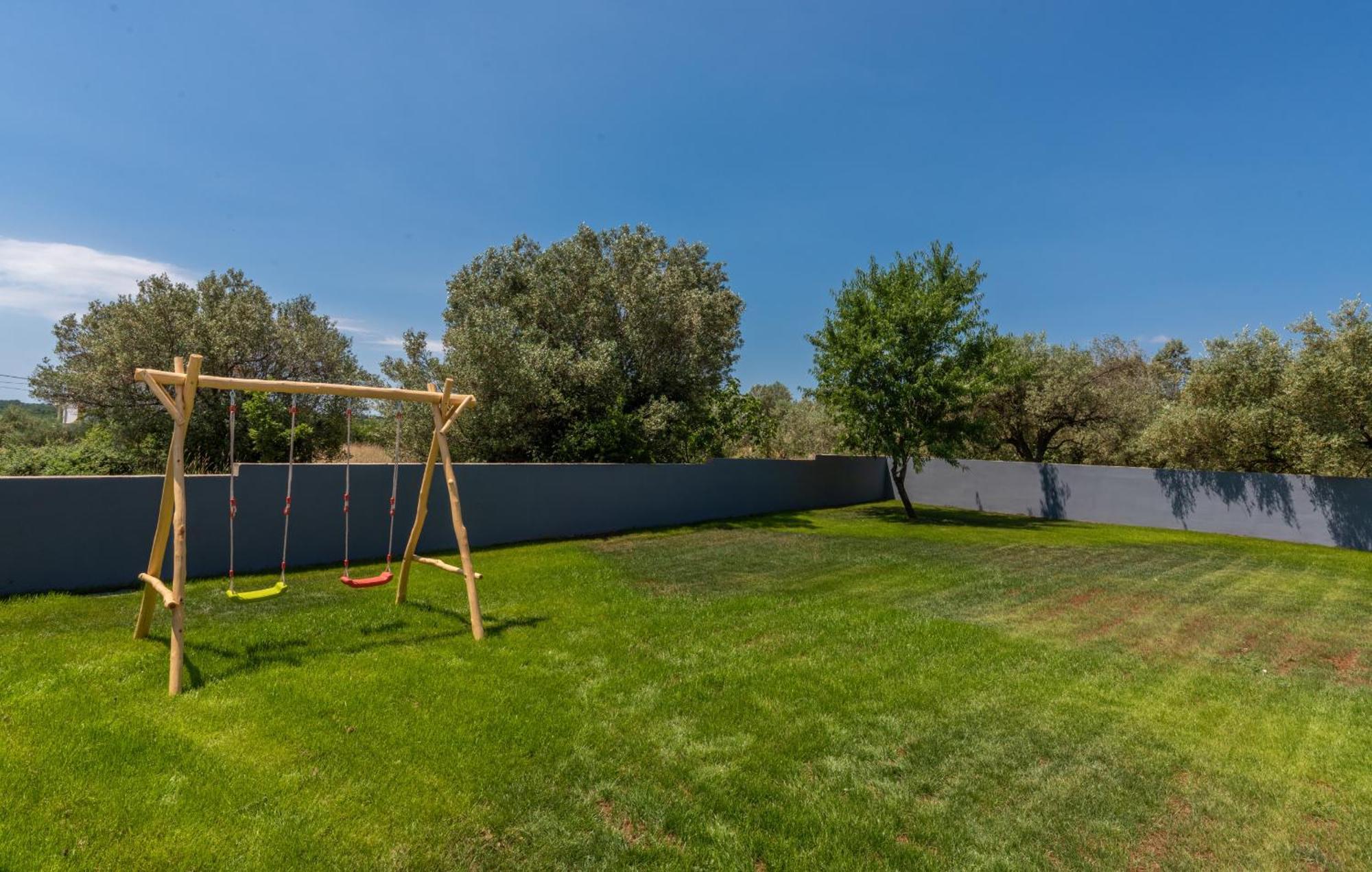 Villa Posidonia Near Pula With Sea View And Surrounded By Olive Trees Krnica Esterno foto