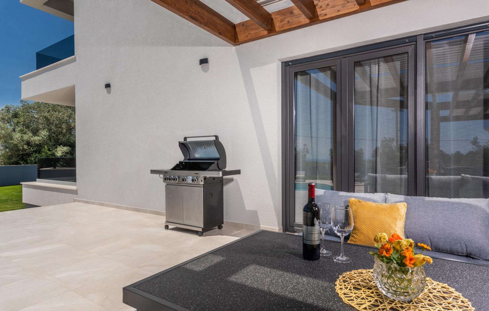 Villa Posidonia Near Pula With Sea View And Surrounded By Olive Trees Krnica Esterno foto